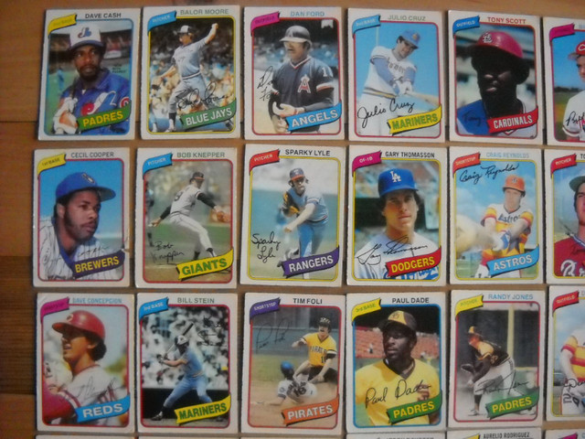48 cartes de baseball de 1980 dans Art et objets de collection  à Saguenay - Image 2