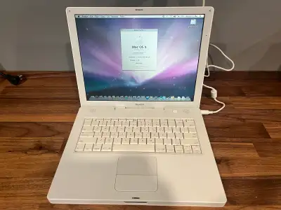 Selling the very last iBook G4 14” made. Has a 1.42ghz PPC G4 processor and 1gb of ram. Overall cond...