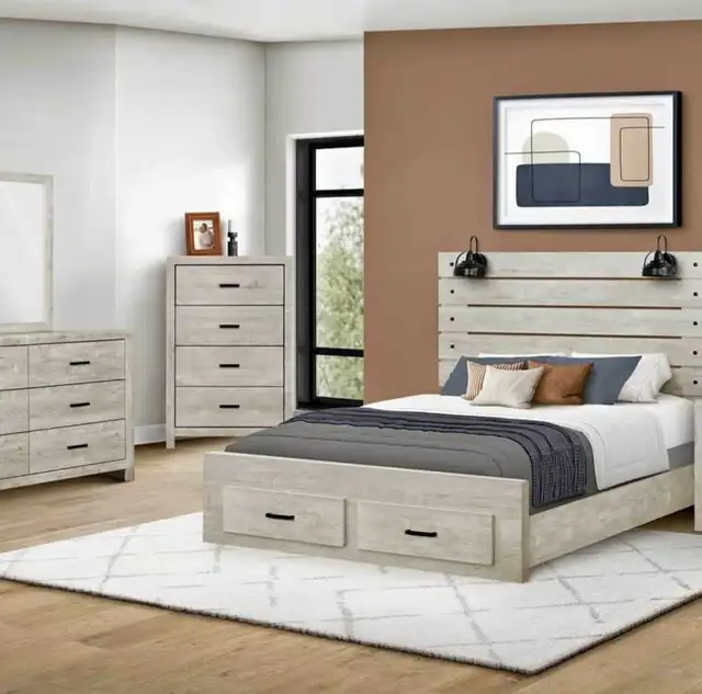bedrom set  in Dressers & Wardrobes in City of Montréal - Image 5