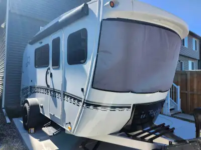 If you’ve been comparing travel trailers, you’ve probably noticed many “lightweight campers” are bui...
