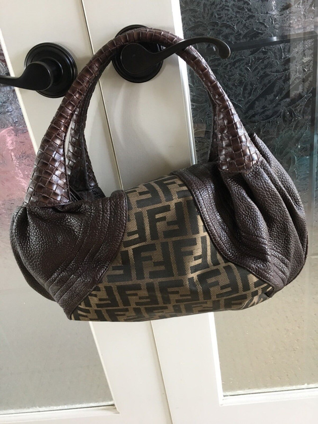 Handbag Purse  in Women's - Bags & Wallets in Red Deer - Image 2