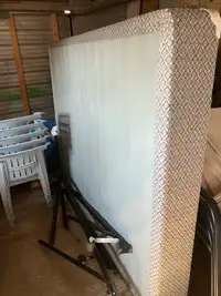 Queen size box spring and metal frame