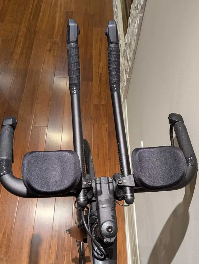 BMC Triathlon Bike in Road in Markham / York Region - Image 5