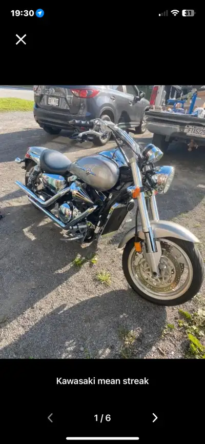 Kawasaki vulcan mean streak, en tres bonne etat, prete a rouler, bon pneu rouler environ 1000km, bat...