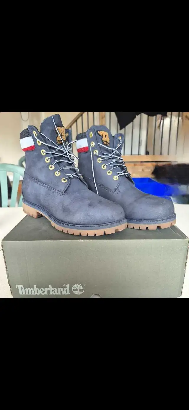 Timberland Men's Boots in Men's Shoes in Oshawa / Durham Region - Image 5