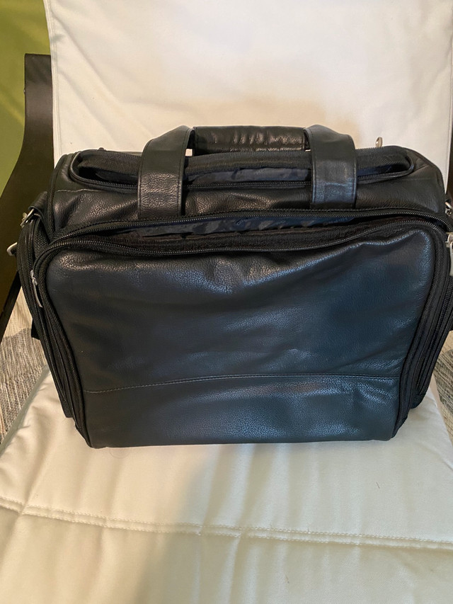 Computer Laptop Bag in Laptop Accessories in Barrie