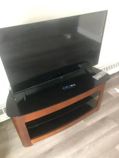 TCL 40" inch 1080p Roku smart tv - open box - as new with beech, View more