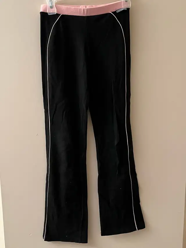 Black with Pink Waistband Pants in Women's - Bottoms in Delta/Surrey/Langley - Image 3
