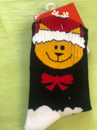 Cute Christmas Cat Women's Socks fits 9-11 - Brand New