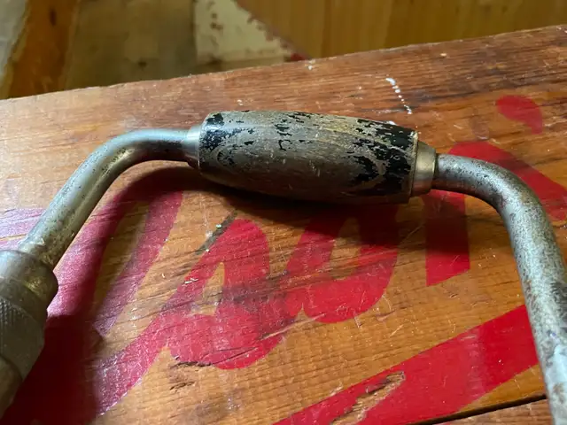 Vintage STANLEY  945-10” Ratcheting Reversible Brace Hand Drill in Hand Tools in Mississauga / Peel Region - Image 3