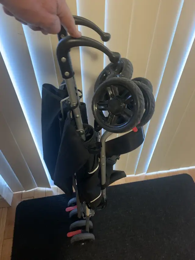 Baby Stroller in Strollers, Carriers & Car Seats in Kingston - Image 6