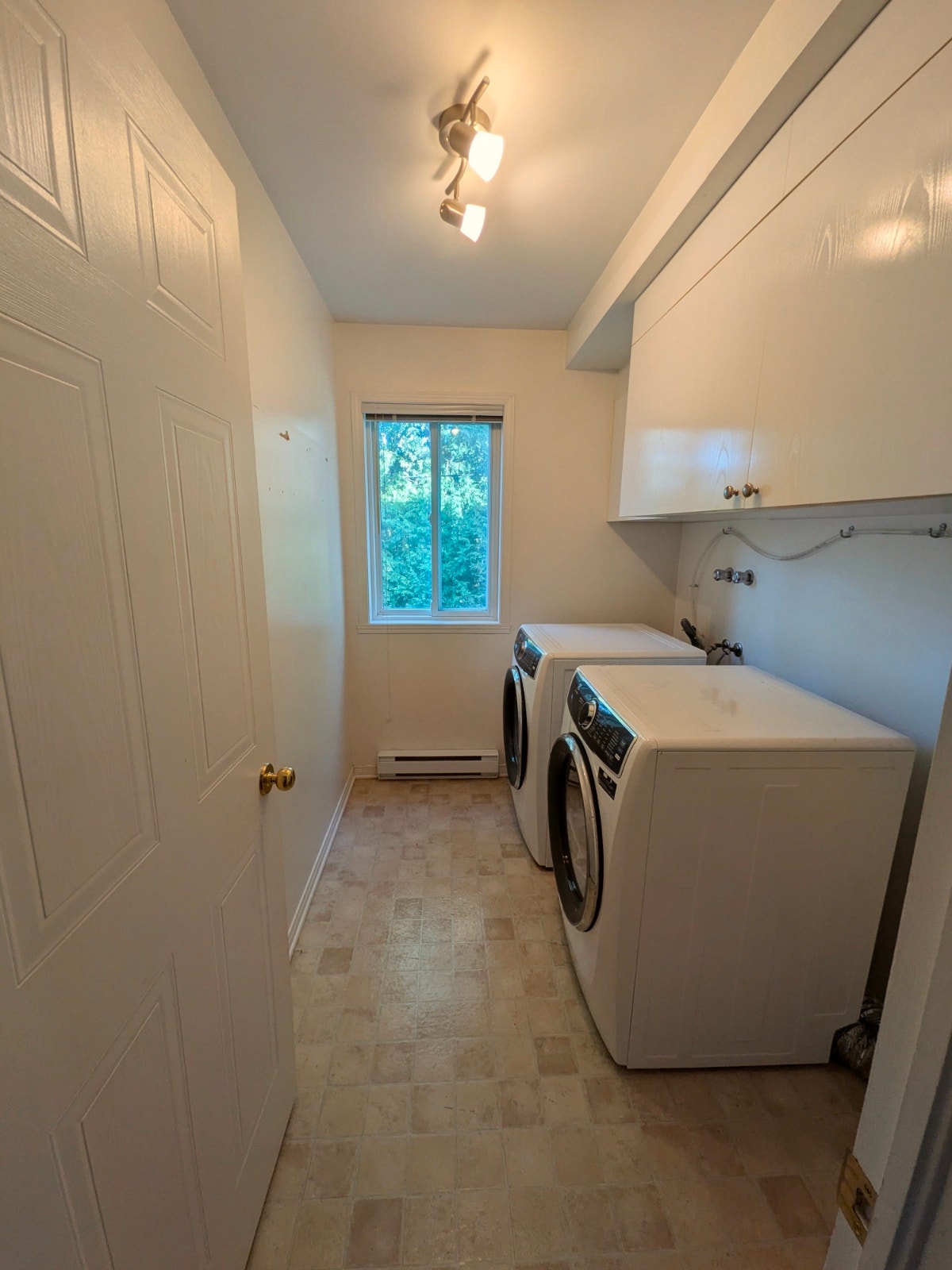 Condo lumineux à louer à Sainte-Julie / secteur vieux village — photo 2