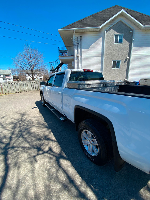 GMC Sierra 1500 SLE dans Autos et camions  à Laval/Rive Nord - Image 3