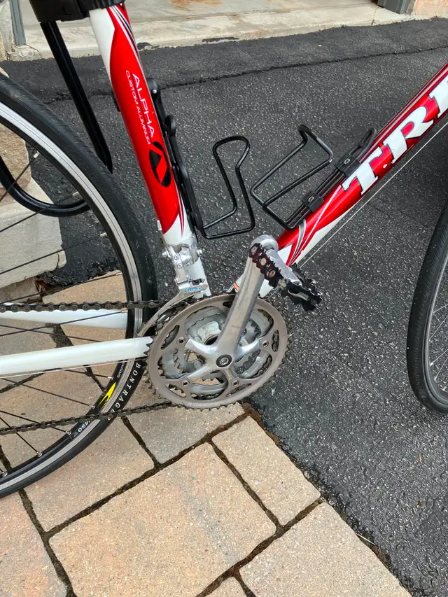 Trek 1000 Road Bike – Shimano Sora, Alpha Aluminum, Size 54 in Road in Oakville / Halton Region - Image 7