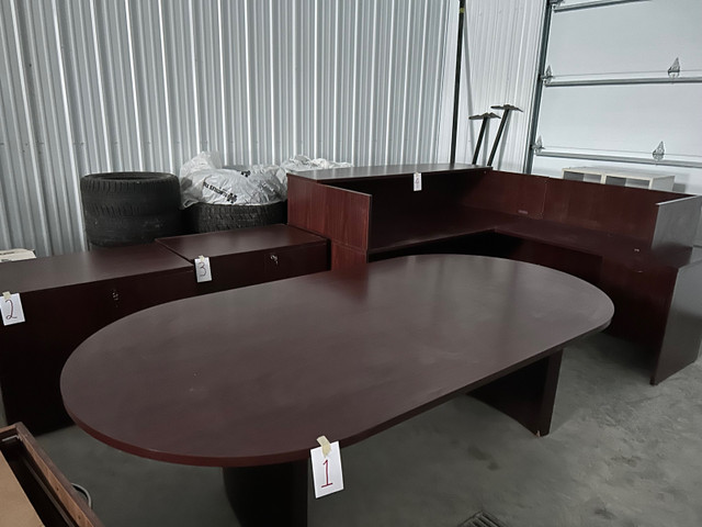 Gorgeous cherry office set in Desks in Winnipeg