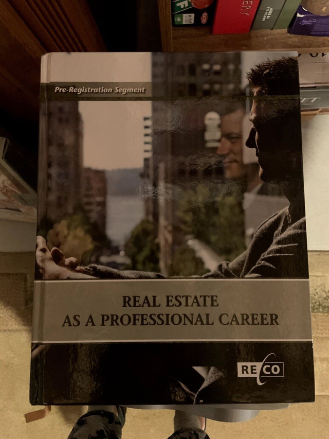 Real estate book in Textbooks in Oshawa / Durham Region