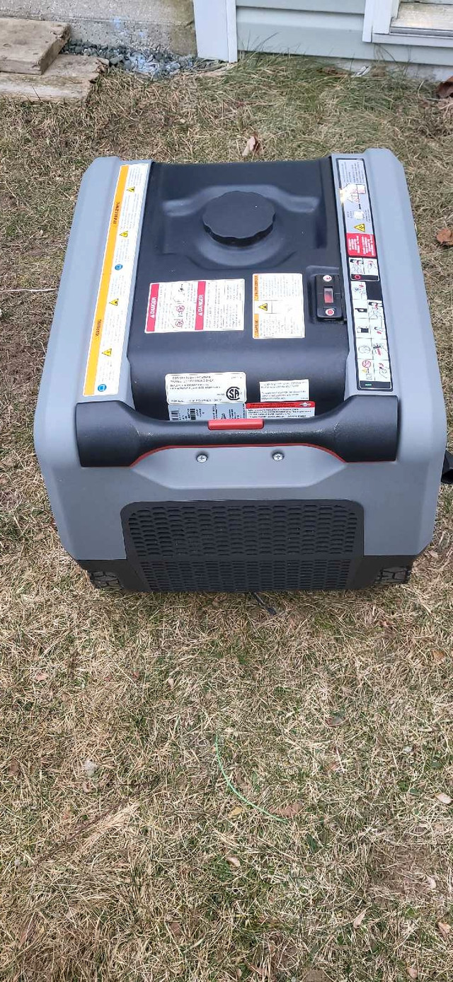 Q6500 Briggs and Stratton Inverter Generator  in Other in St. John's - Image 4