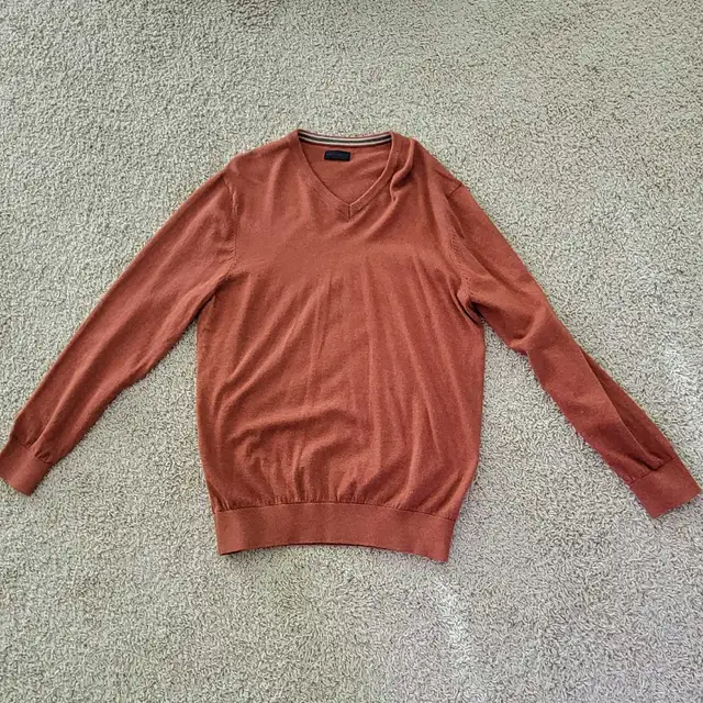 Seven Men's Size Large Sweaters in Men's in Red Deer - Image 3