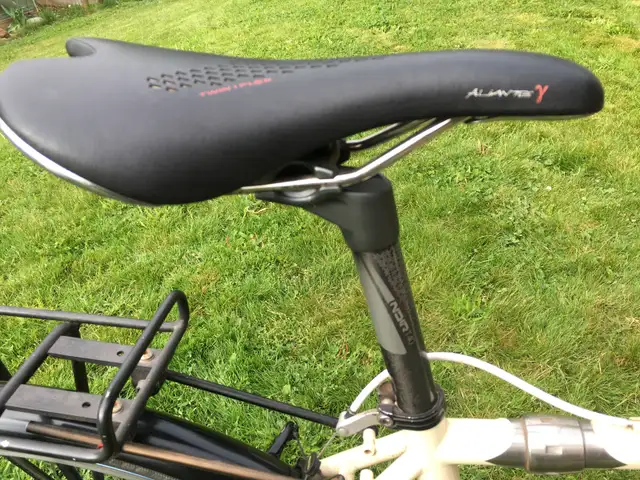 Surly 700c touring bike in a bag in Other in Charlottetown - Image 4