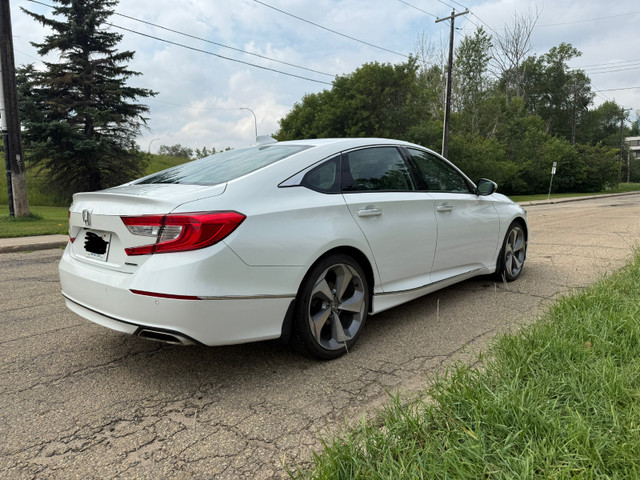 2018 Honda Accord Touring in Cars & Trucks in Edmonton - Image 3