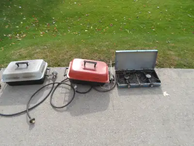 J'ai 3 poêles de camping au propane. Fonctionnent tous comme des neufs. 25 $ chaque . Peut vendre sé...