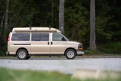 GMC Savana 2009 - Safari Condo MX Camper 4.3L V6 Gasoline Engine 178,xxx km (highway miles) Clean hi...