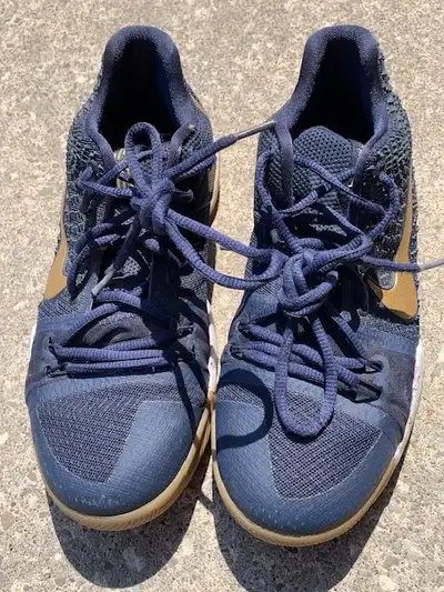 Shoes - Nike - Kids - Size 5 - NEW, View more