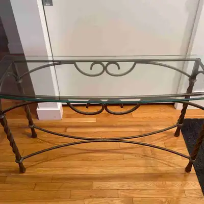 Table en vitre, View more