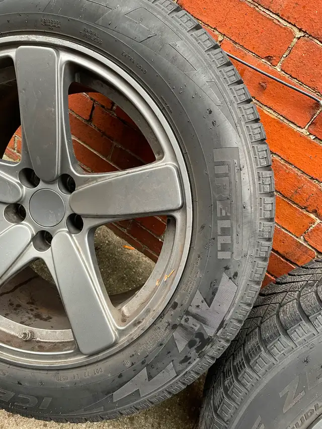 Porsche Macan S Winter Wheel set in Tires & Rims in City of Toronto - Image 4