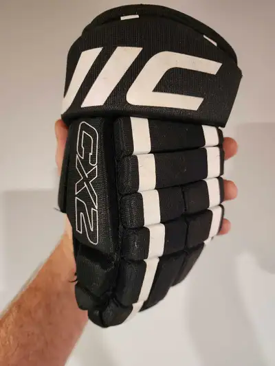 youth hockey gloves, View more