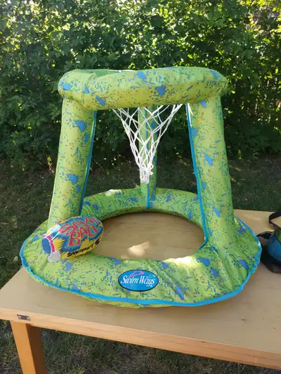 Comes with carrying case. Floats in the water to play basketball in shallow water, or deep water if...