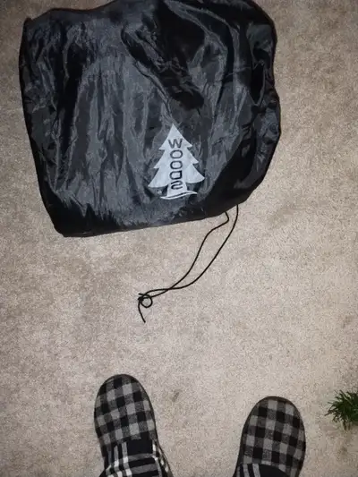 Blow up sing bed with built in pump, View more