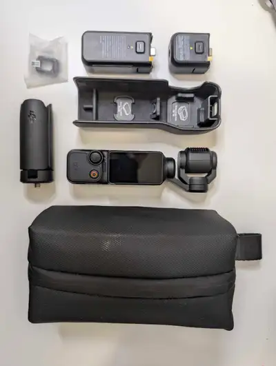 DJI Osmo Pocket 3 Creator Combo, View more