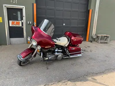 Used 1976 Harley Davidson Electra Glide motorcycle for sale. Only 4472 miles on it. Please inquire f...