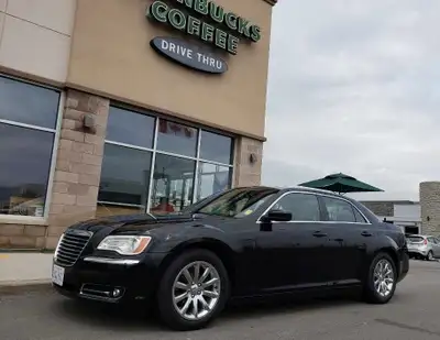 Chrysler 300 Limited Low Miles