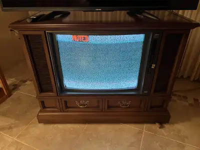 Vintage Zenith TV in excellent condition , View more