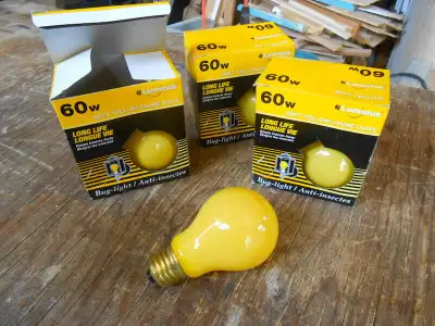 Ampoules Jaune Anti-Moustiques Incandescentes + Halo DEL Ext., View more