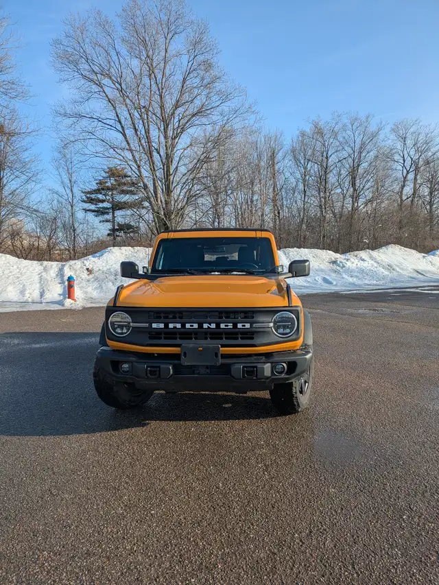 2022 Ford Bronco Black Diamond in Cars & Trucks in City of Montréal - Image 3