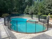 Pool Safety Fence with Self-closing / Locking gate