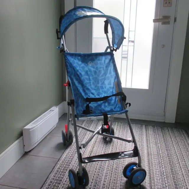 Poussette pour enfant in Strollers, Carriers & Car Seats in City of Montréal - Image 4