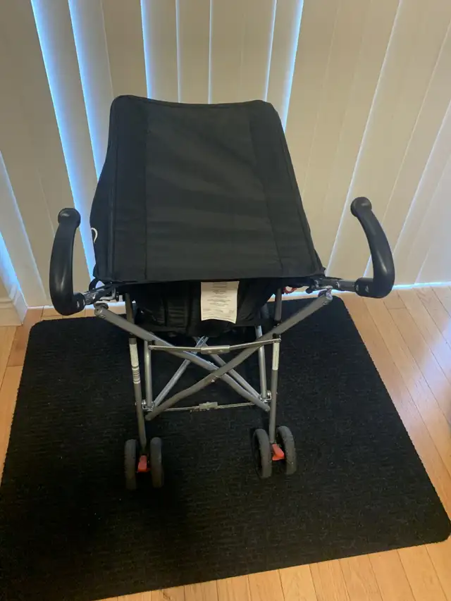 Baby Stroller in Strollers, Carriers & Car Seats in Kingston - Image 4