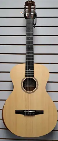 Taylor Academy 12EN Acoustic Guitar with Gigbag (22390476)