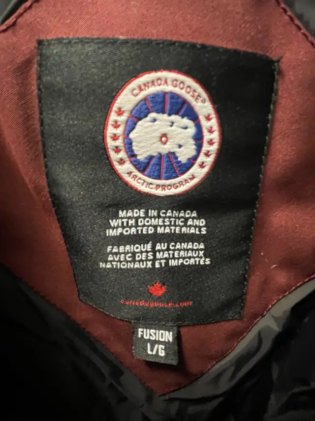 Canada Goose Mystique Parka in Women's - Tops & Outerwear in Ottawa - Image 6