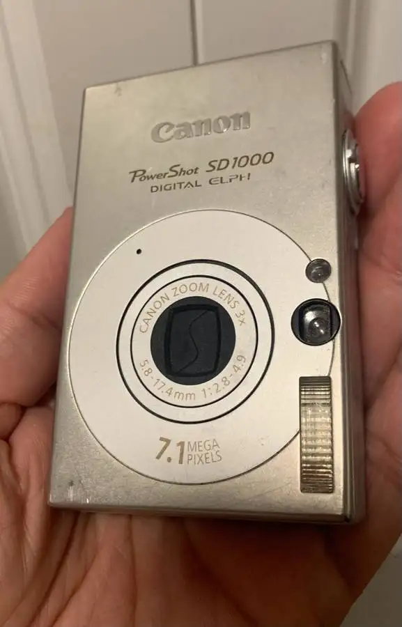 Canon PowerShot Digital ELPH SD1000 7.1MP Digital Camera in Cameras & Camcorders in Burnaby/New Westminster - Image 5