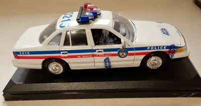 MOTORMAX - CANADIAN POLICE - METRO TORONTO POLICE - 1:24 - DIECA, View more