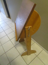 OAK LECTERN PODIUM BOOKSTAND