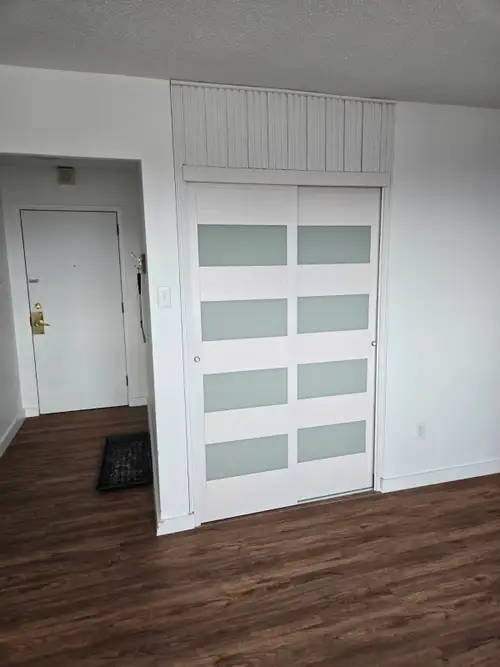405 Waverley Street, one bedroom furnished condo unit with untilities and amenities included in the...
