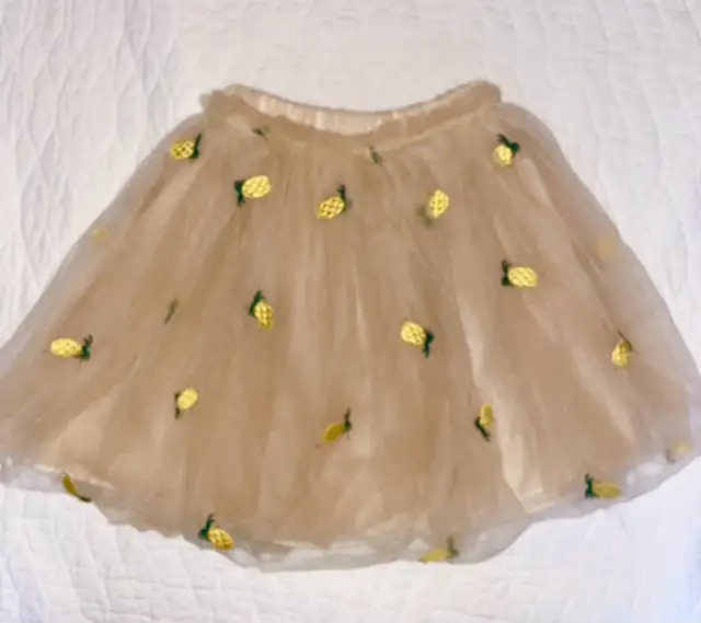 Girl’s Tutu with Embroidered Pineapples (size 3-4T) in Clothing - 3T in City of Toronto - Image 2