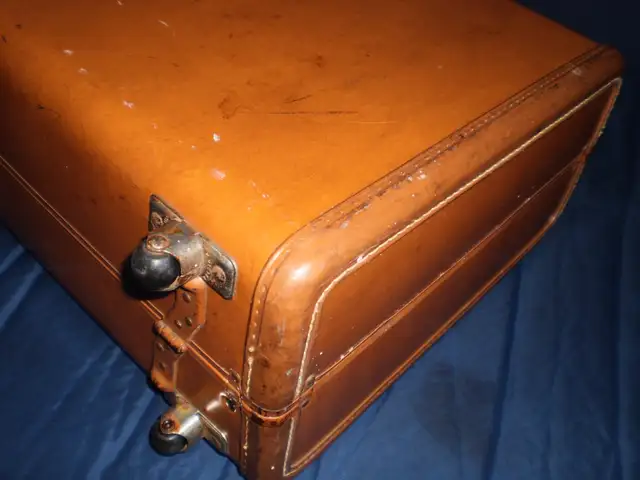 Vintage Leather, Rolling Luggage from Stratford, ON in Other in City of Toronto - Image 7
