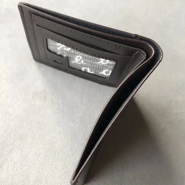 Men’s Bifold Leather Wallet ~ NWT in Men's in Red Deer - Image 6